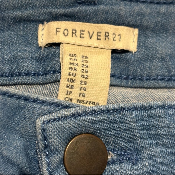 Bundle Of Jeans Size 3 - Picture 6 of 6